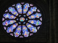 Glas in loodvenster in de Notre Dame.