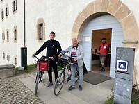 Verdwaalde Opa en kleinzoon weer monter op pad na een goede nachtrust