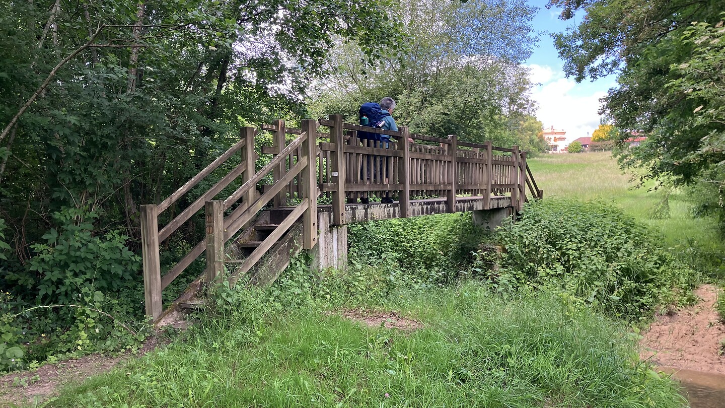 Brug over een stroompje!