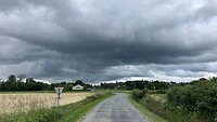 Wolken en zon wisselen elkaar af maar het blijft droog.