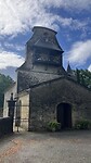 De 11de eeuwse kerk van Brouqueyran.
