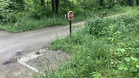 Stopbord voor een zijpad van de route!