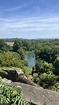 Uitzicht over de rivier de Gave d’Oloron en de omgeving.