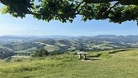 Uitzicht over de Pyreneeën vanaf de kapel.