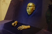 Wassen beeld hoofd Luther op grond van het dodenmasker