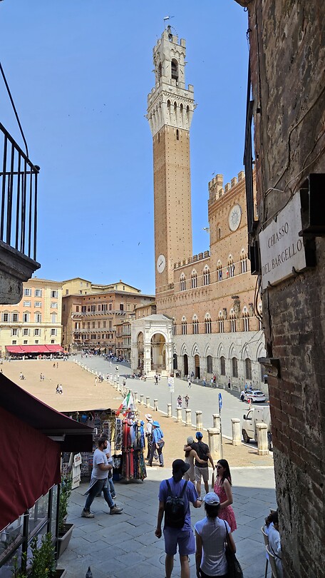 Het schelp-plein in Siena