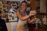 Chocoladeworkshop: cacaobonen malen