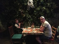 eten bij Rainforrest café
