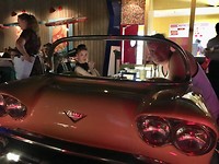 sci-fi dine in