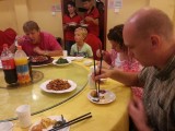 eten met stokjes lukt al aardig