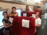 gezellig kletsen in de trein van Nanning naar Guilin