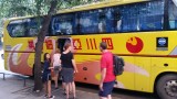 met de bus naar de panda's