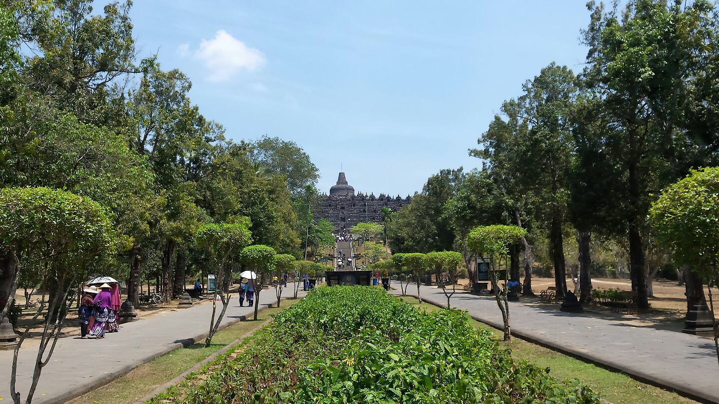 Java 2014 - 07 - Yogyakarta - Borobudur 03