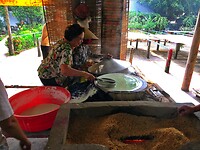 Vietnam 2019 - 02 Mekong Delta 11 - Loempialvel 02