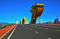 Vietnam 2019 - 03 Da Nang 03 - Drakenbrug Overdag 04