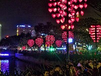 Vietnam 2019 - 03 Da Nang 07 - Drakenbrug Avond 05