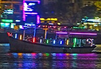 Vietnam 2019 - 03 Da Nang 07 - Drakenbrug Avond 06