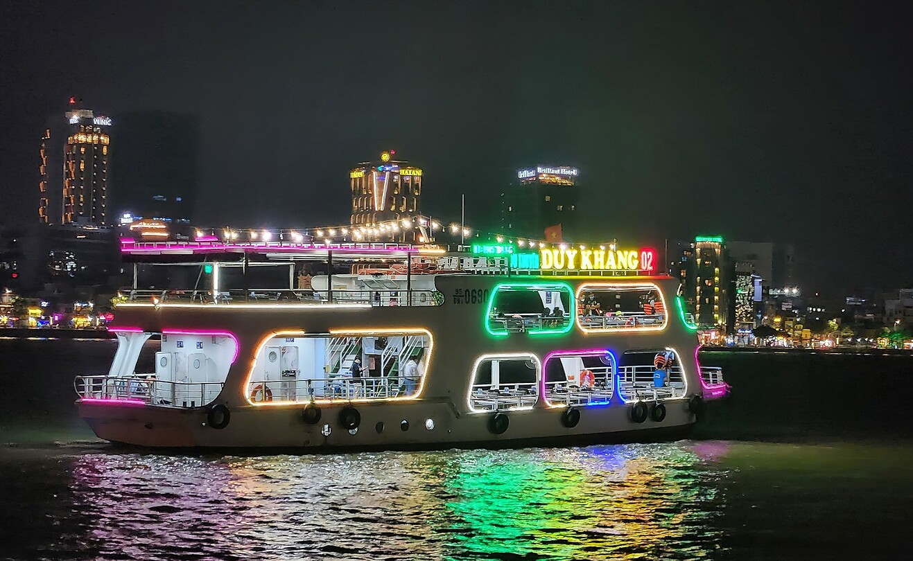 Vietnam 2019 - 03 Da Nang 07 - Drakenbrug Avond 08
