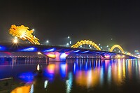 Vietnam 2019 - 03 Da Nang 07 - Drakenbrug Avond 12