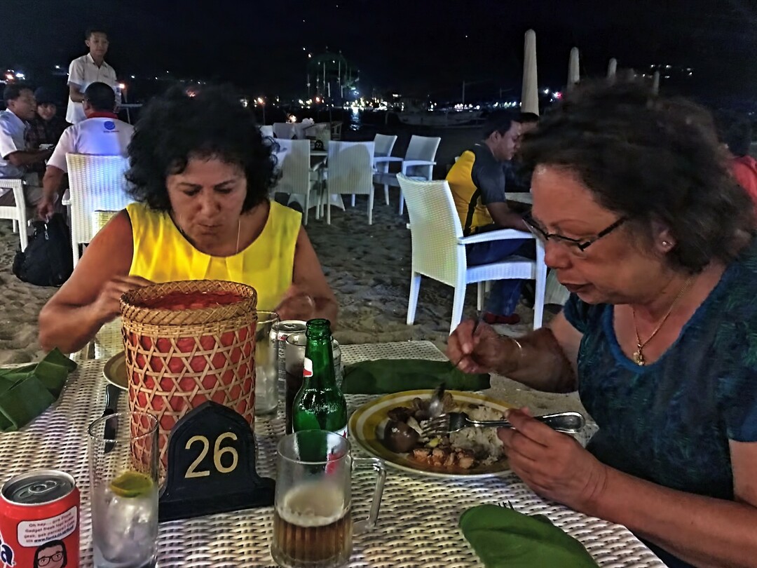 Bali En Lombok 2016 - 06 - Lombok - Hele Week 211 Strand Eten