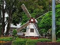 Maleisie En Java 2018 02 - Malakka - Red District 06 Windmolen