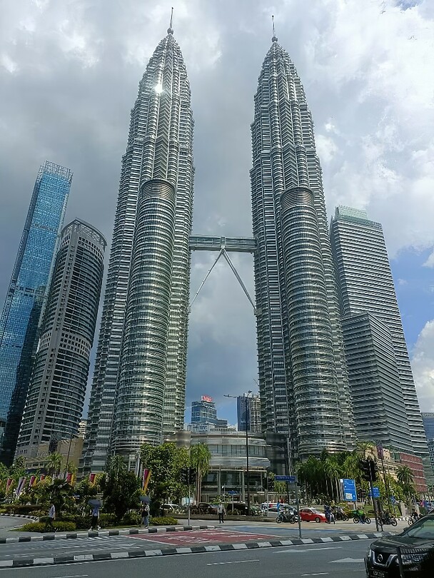 Maleisie En Java 2018 04 - Kuala Lumpur - Straat 17 Petronas Twin Towers