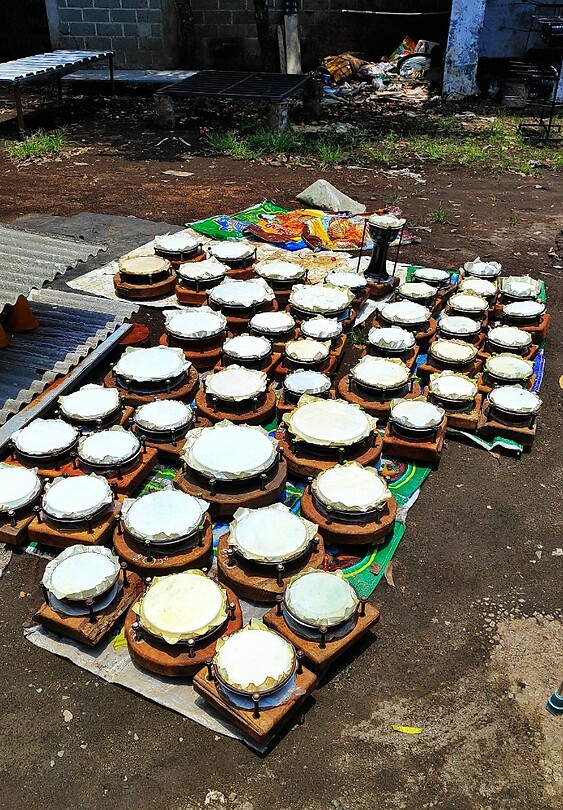 07 - Blitar - Factory Drums Bongos 02