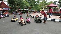 07 - Blitar - Kebon Rojo Park Kindspeelpark Kinder Speelpark 04a