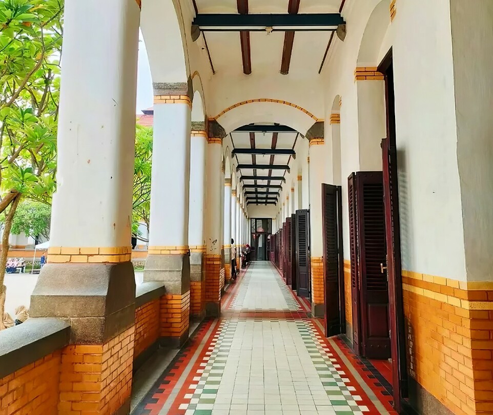 09 - Semarang - House Of The 1000 Doors 42