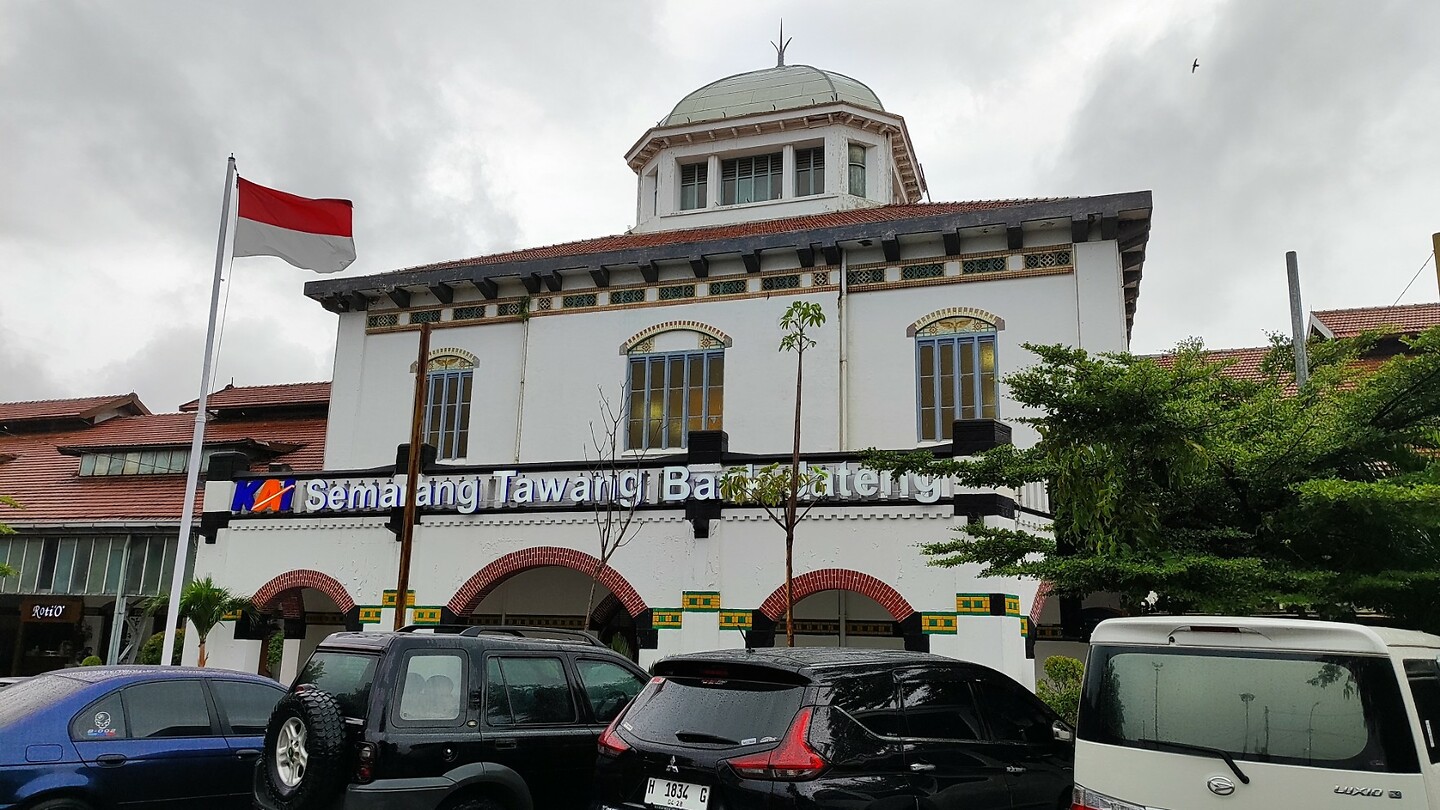 09 - Semarang - Station Tawang Bank Jateng 05