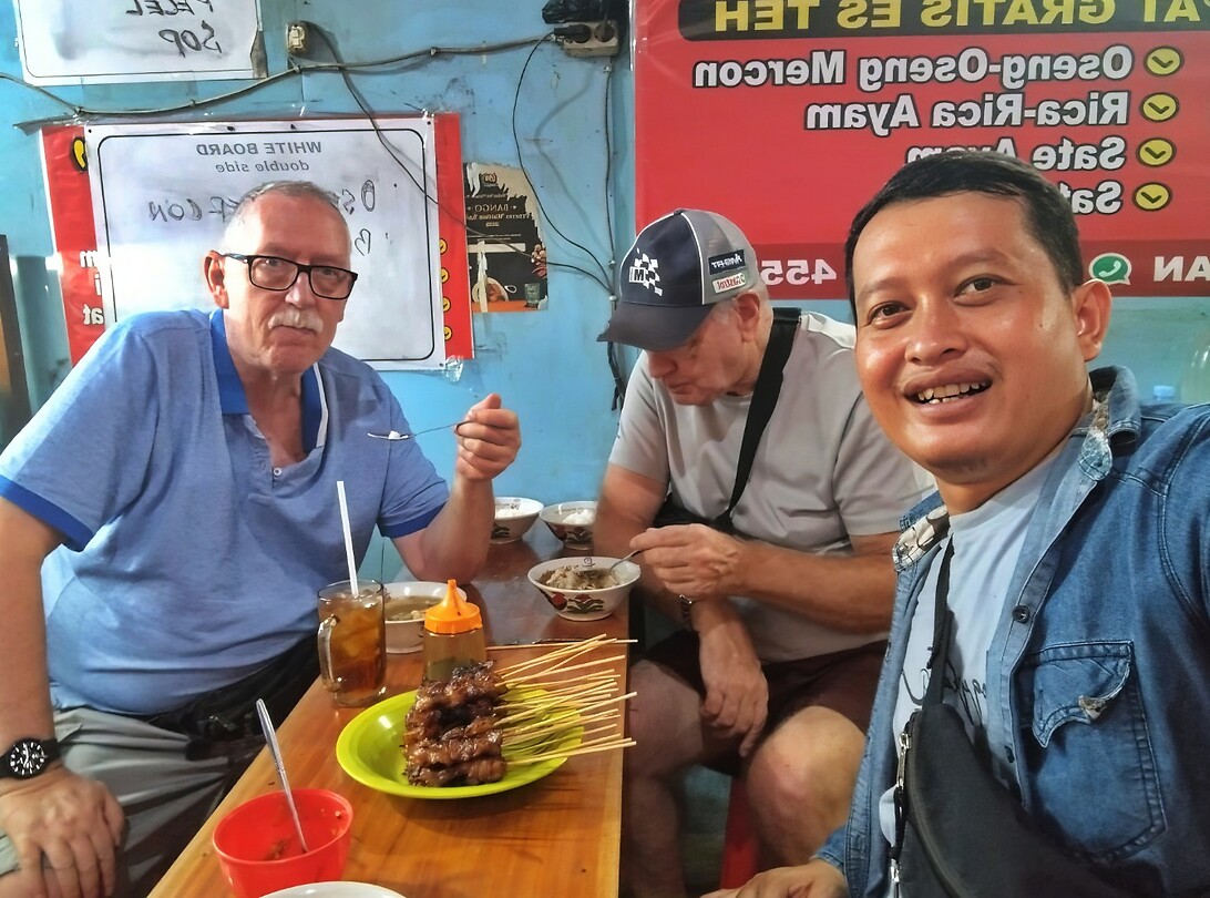 10 - Tour - Pasar Malioboro Louis 9