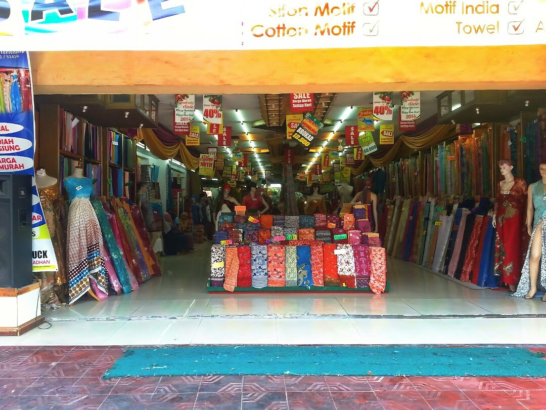 12 - Yogya - Shop Lappen 00