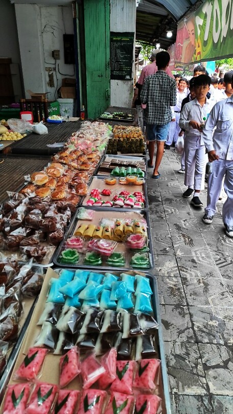 12 - Yogya - Snack Market 0