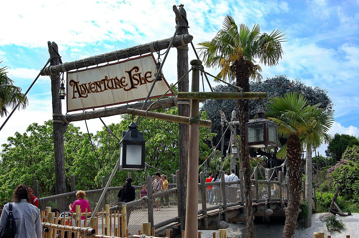 Eurodisney - Adventureland Isle 01 Adventure Isle