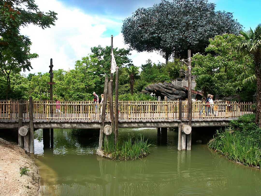 Eurodisney - Adventureland Isle 03 Adventure Isle