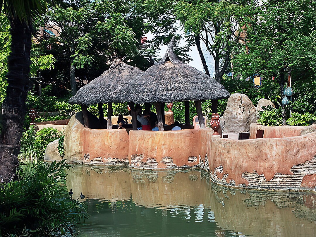 Eurodisney - Adventureland Isle 09