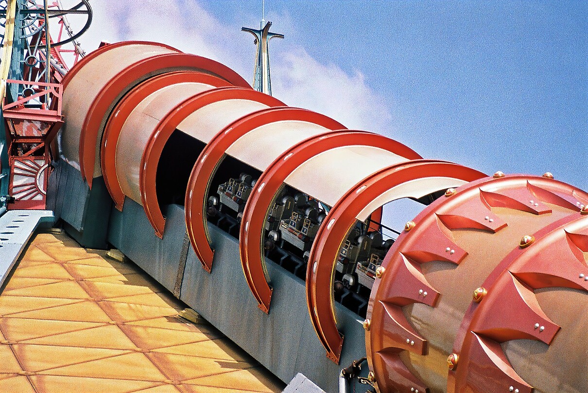 Eurodisney - Discoveryland Space 04  Spacemountain