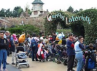 Eurodisney - Fantasyland Labyrinth 06 Alice's Curious Labyrinth