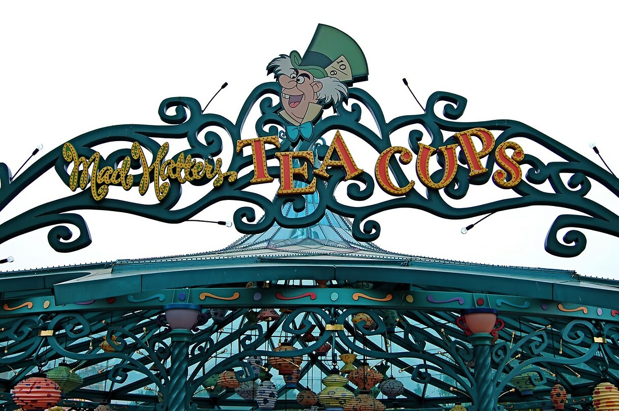 Eurodisney - Fantasyland Teacups 01 Mad Hatter's Tea Cups