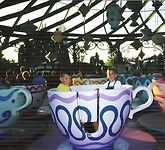 Eurodisney - Fantasyland Teacups 05 Mad Hatter's Tea Cups