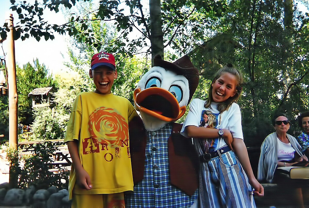 Eurodisney - Figuren Marlo Tessa En Een Knijpende Duck