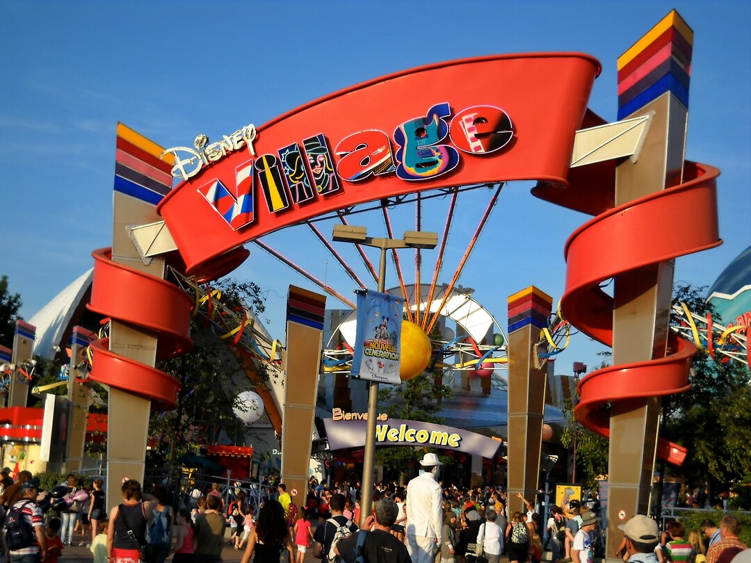 Eurodisney - Main Street 11 Disney Village