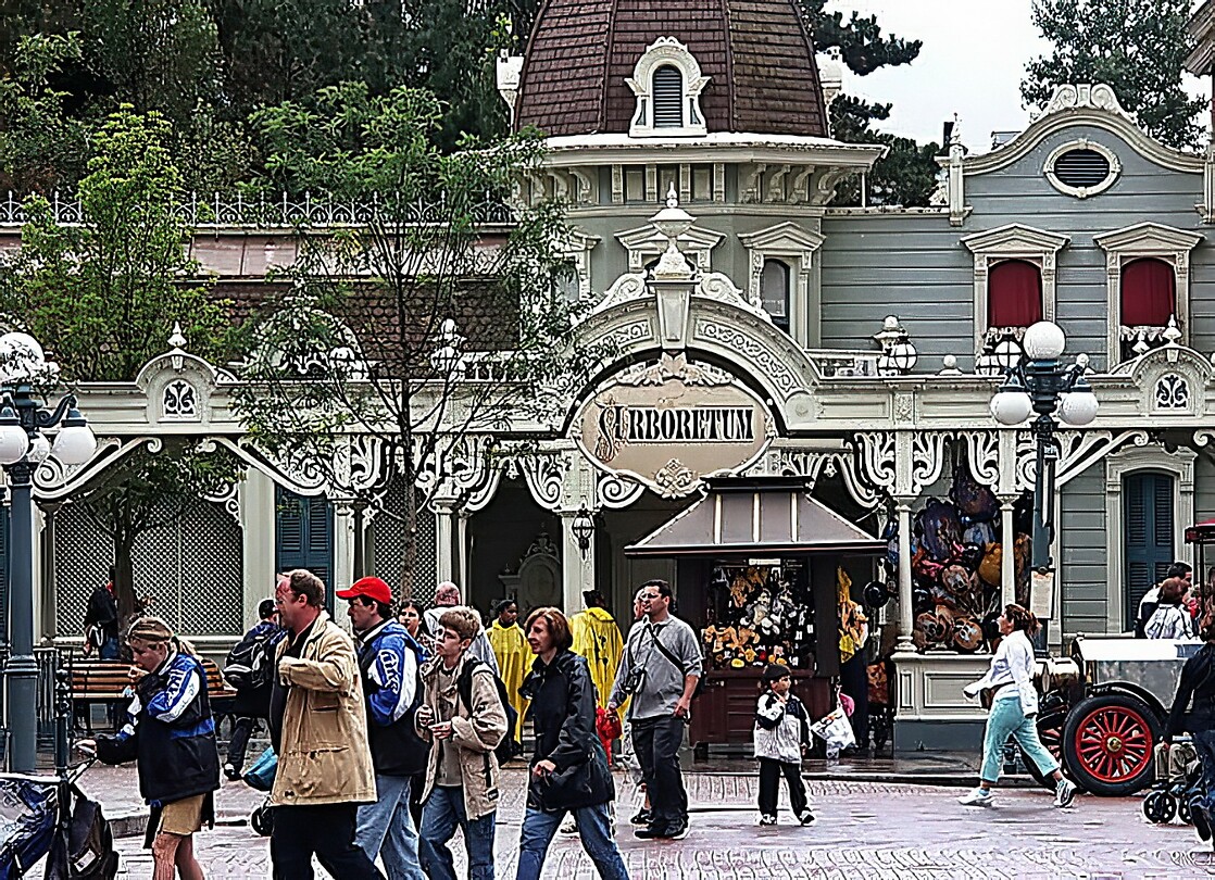 Eurodisney - Main Street 46 Disneyshawn Town Square