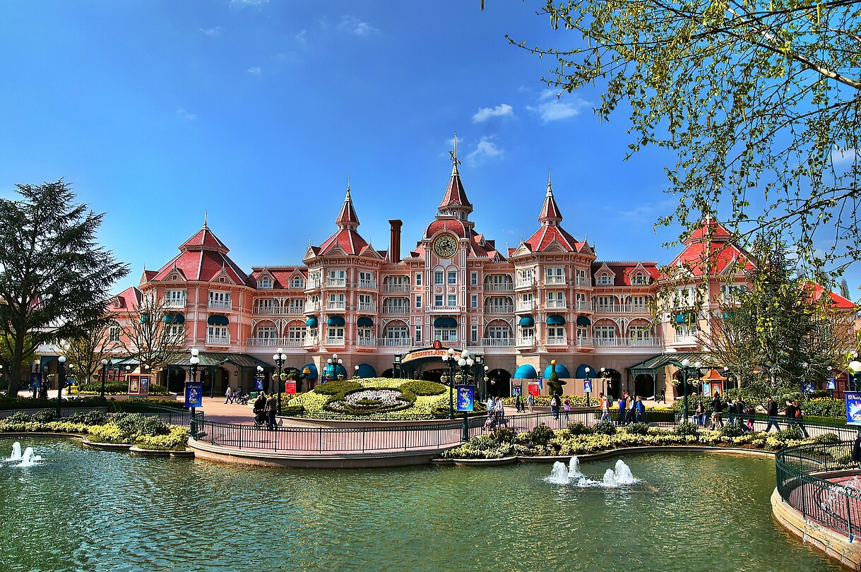 Eurodisney - Main Street 57 Disneyland Hotel