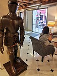 00 Hotel Lobby 21