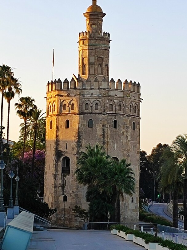 04 Torre Del Oro 03