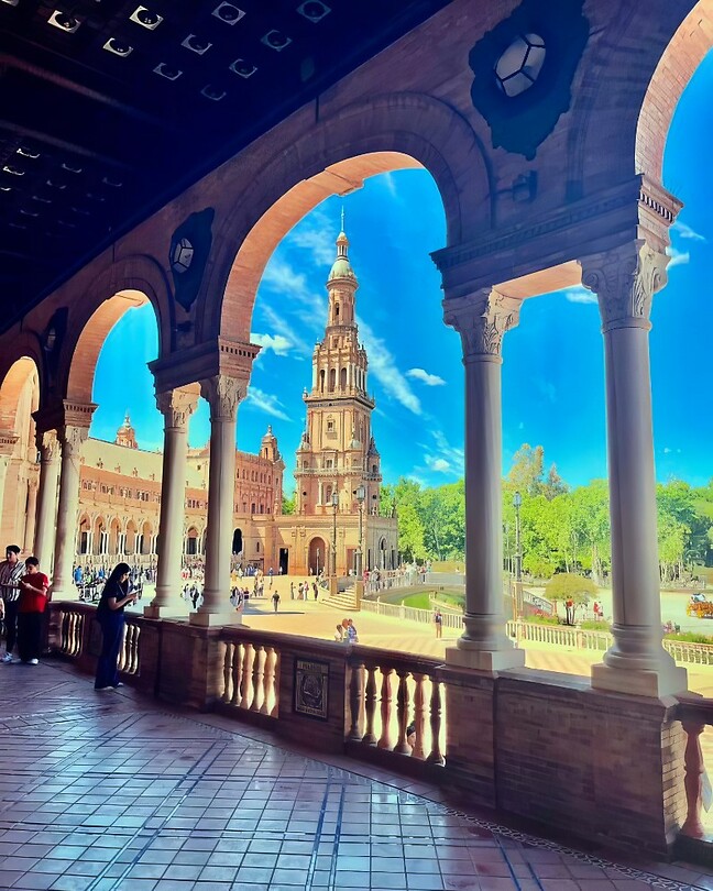 06 Plaza Espana Toren 11