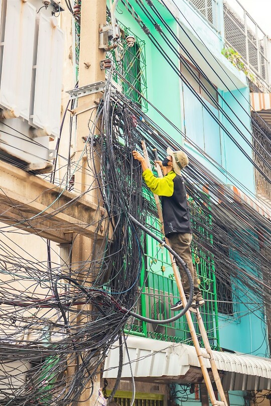 Thailand & Cambodja 2020 - Dag 41-Electriciteit Draden 08