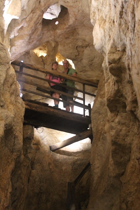 Capricorn Caves