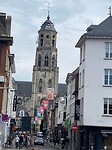 Lier de kerk op afstand